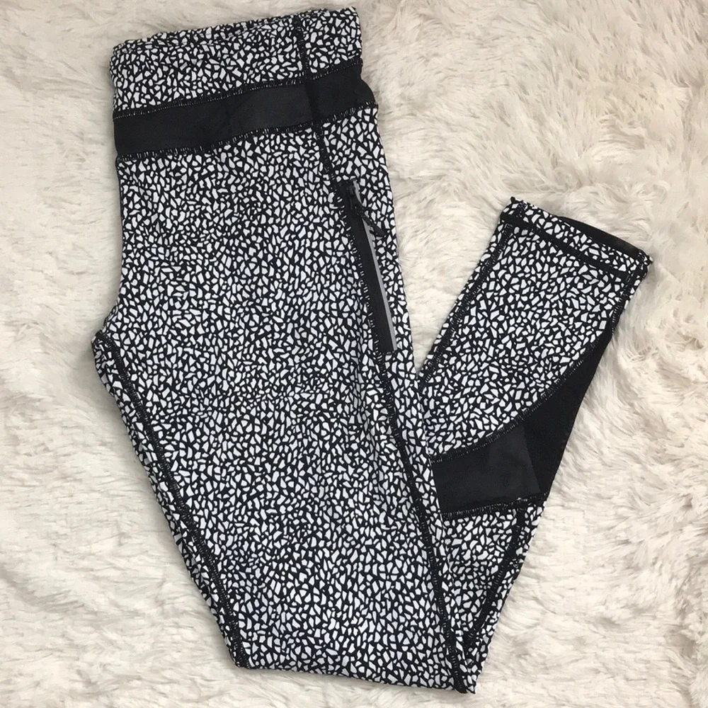 Lululemon Athletica Leggings Black White Speckle print mesh cutouts